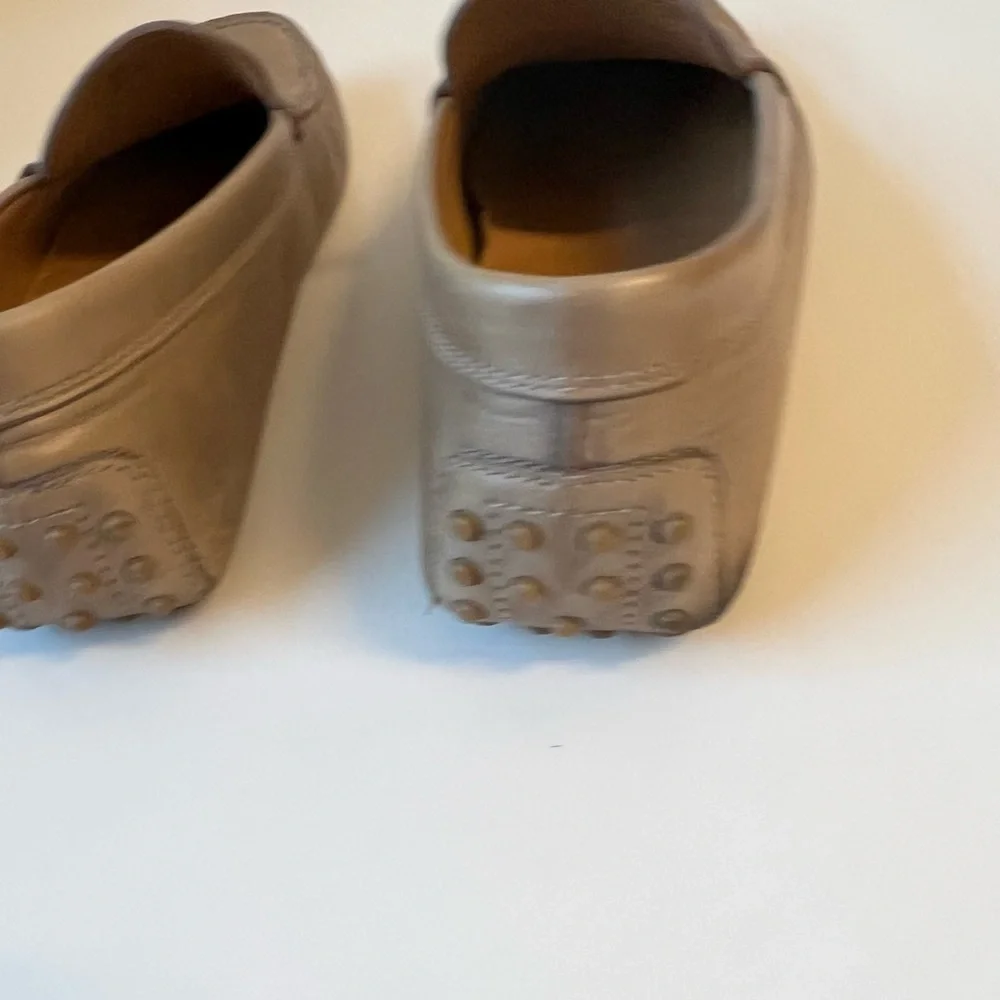 Tod’s Men’s Driving Loafer’s. Excellent Condition. Size 7.5
